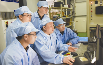 江西重獎(jiǎng)江風(fēng)益團(tuán)隊(duì)1000萬(wàn)